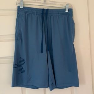 UA Athletic shorts M loose fit